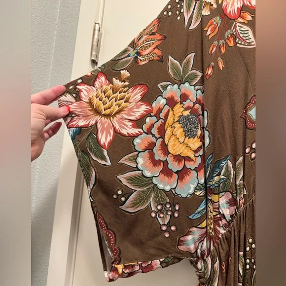 ⭐️Fall In Love with this FARM Rio Floral Bishop Sleeve MIDI Dress 🍁🍂 - Picture 7 of 13